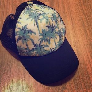 Women’s Beach Hat
